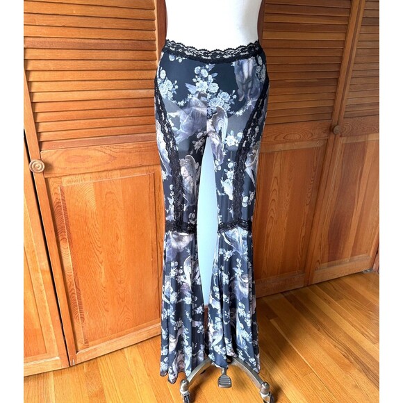 Dolls Kill Gothic Victorian Come My Sweet Angle Flower Lace Flares Leggings S - Picture 1 of 11